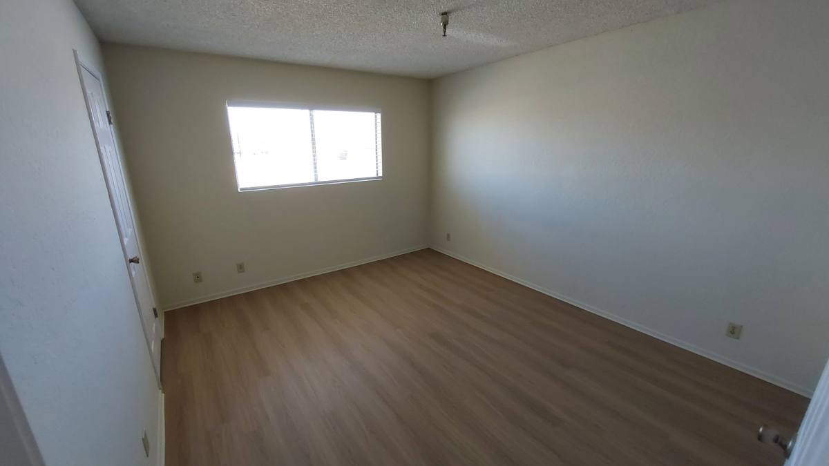 Apartment for rent at 4040 W 130th St #6, Hawthorne, CA 90250