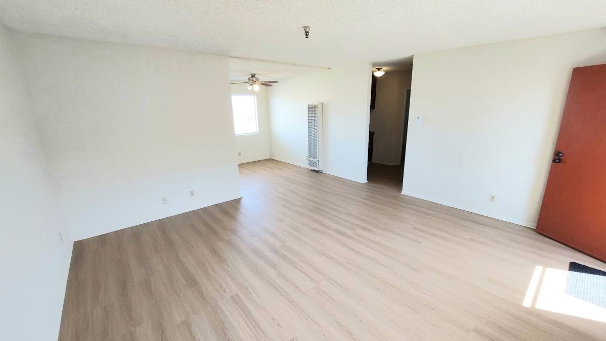 Apartment for rent at 4040 W 130th St #6, Hawthorne, CA 90250
