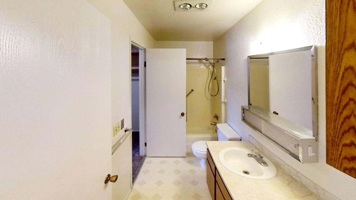 Apartment for rent at 134 E Grover St, Lynden, WA 98264