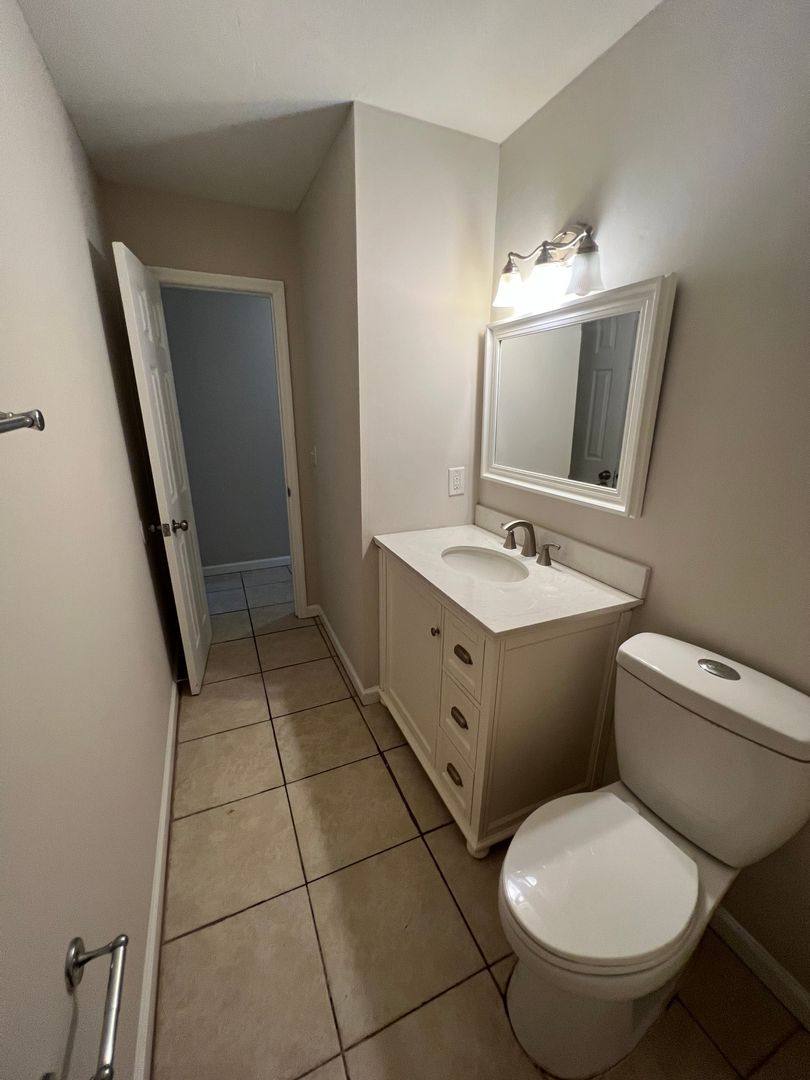 Apartment for rent at 1812 W Tharpe St, Tallahassee, FL 32303
