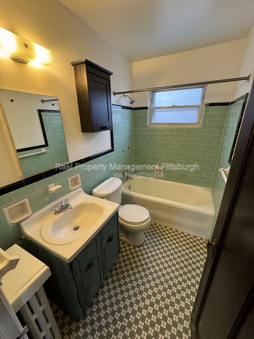 Apartment for rent at 4 Amherst Ave #4, Pittsburgh, PA 15229