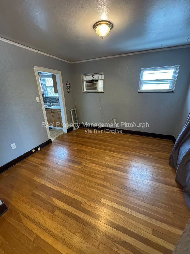 Apartment for rent at 4 Amherst Ave #4, Pittsburgh, PA 15229