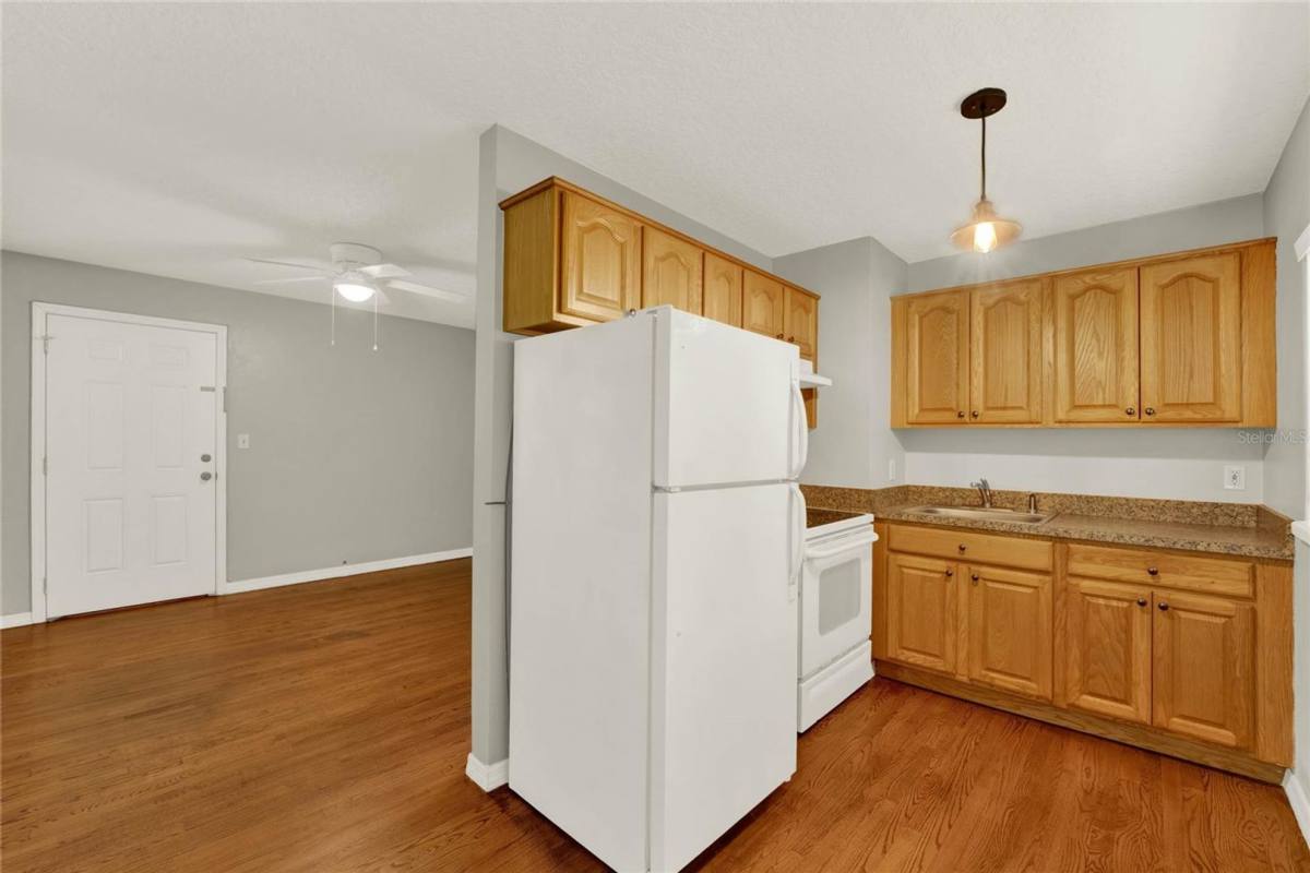 Apartment for rent at 1020 Alba Dr, Orlando, FL 32804