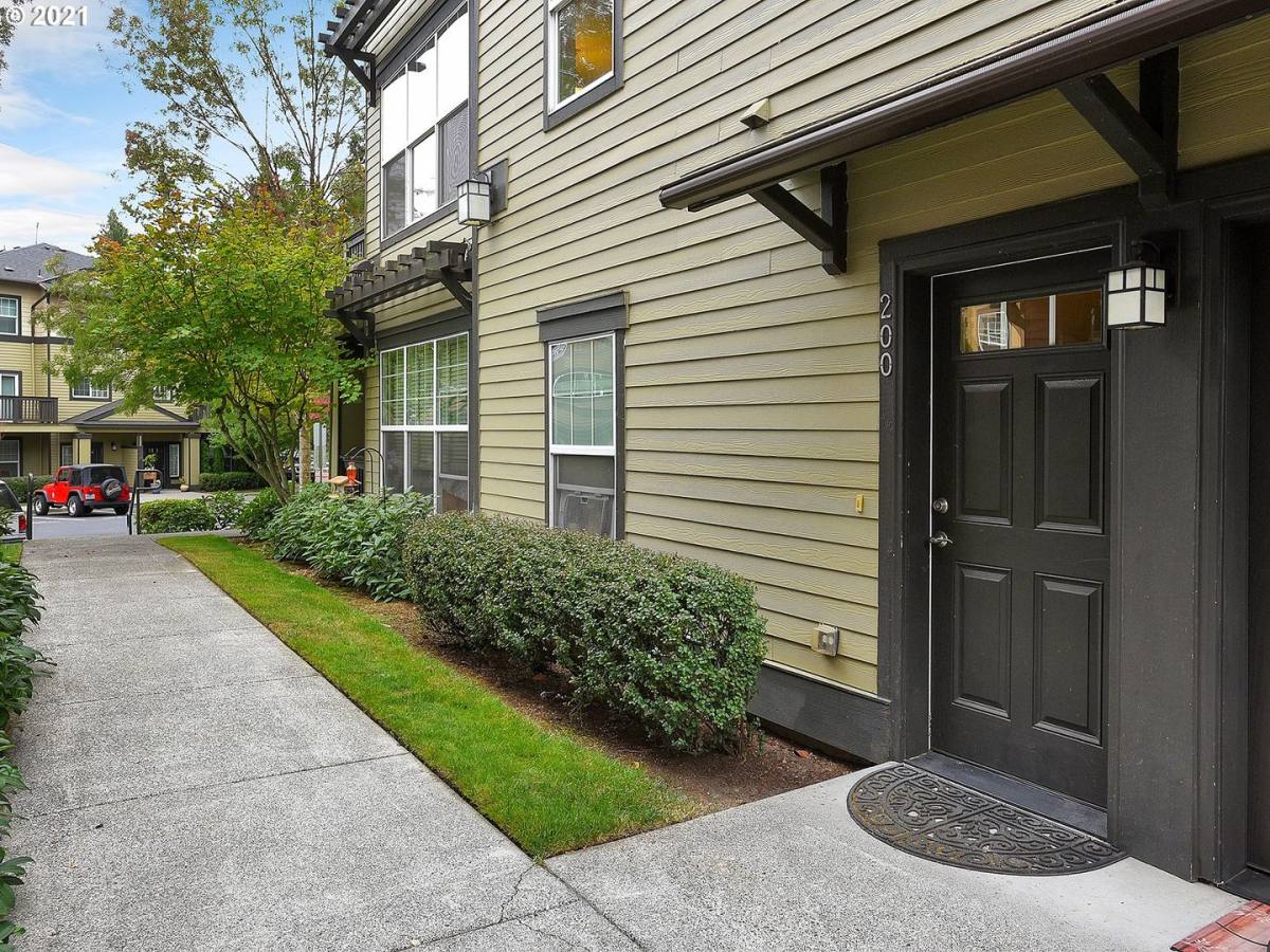 Townhouse for rent at 22814 SW Forest Creek Dr, Sherwood, OR 97140