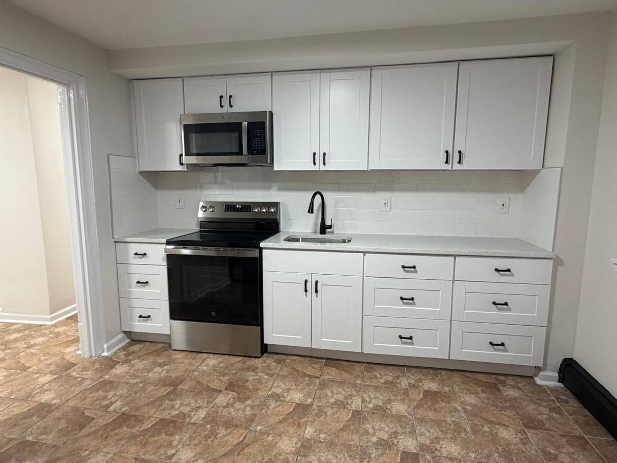 Apartment for rent at 150 S, Harrison #1H, East Orange, NJ 07017