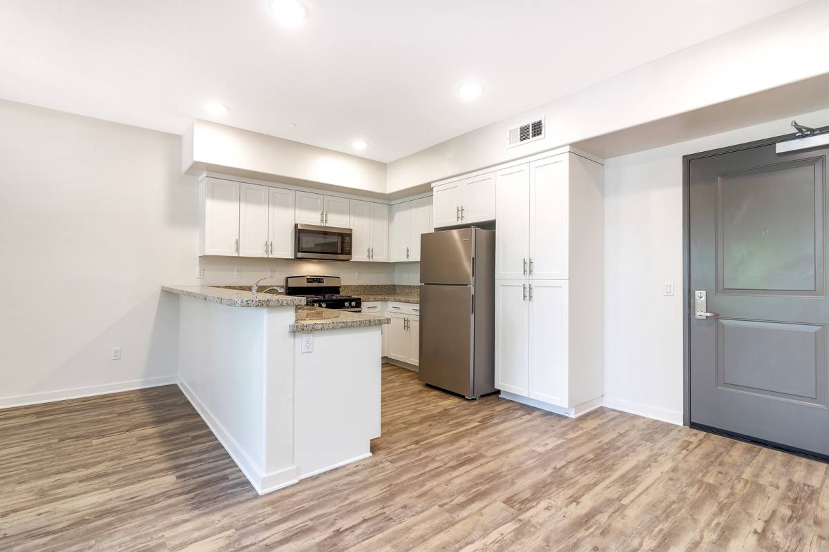 Apartment for rent at 184 N Prospect St, Orange, CA 92869
