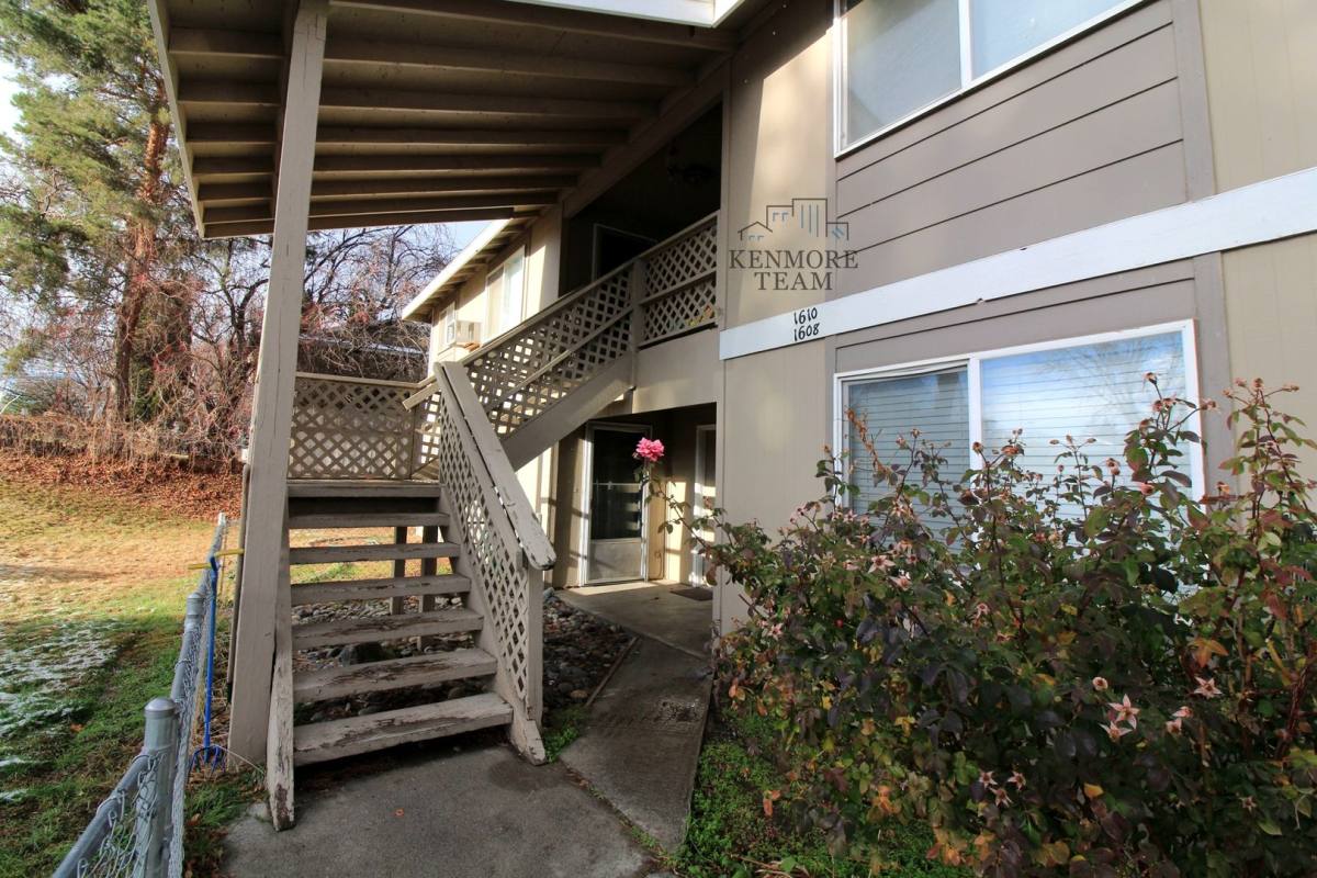 Apartment for rent at 1608 W 14th Ave, Kennewick, WA 99337