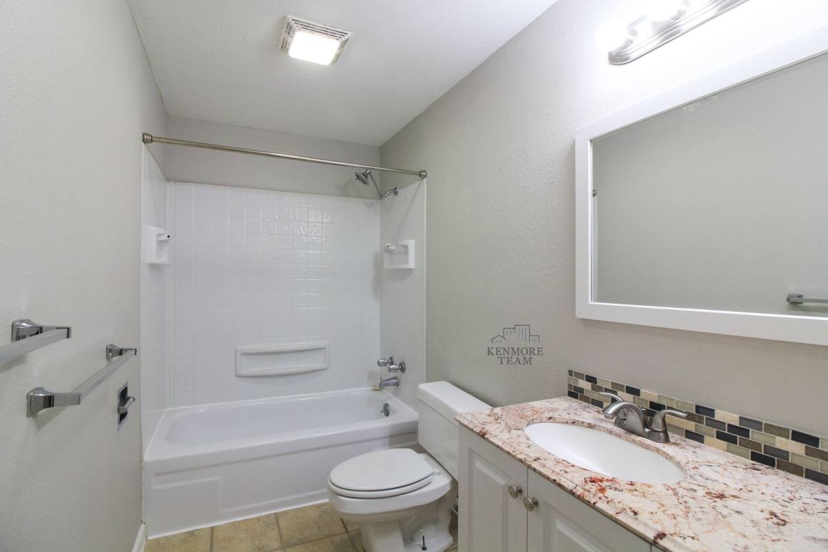 Apartment for rent at 1608 W 14th Ave, Kennewick, WA 99337