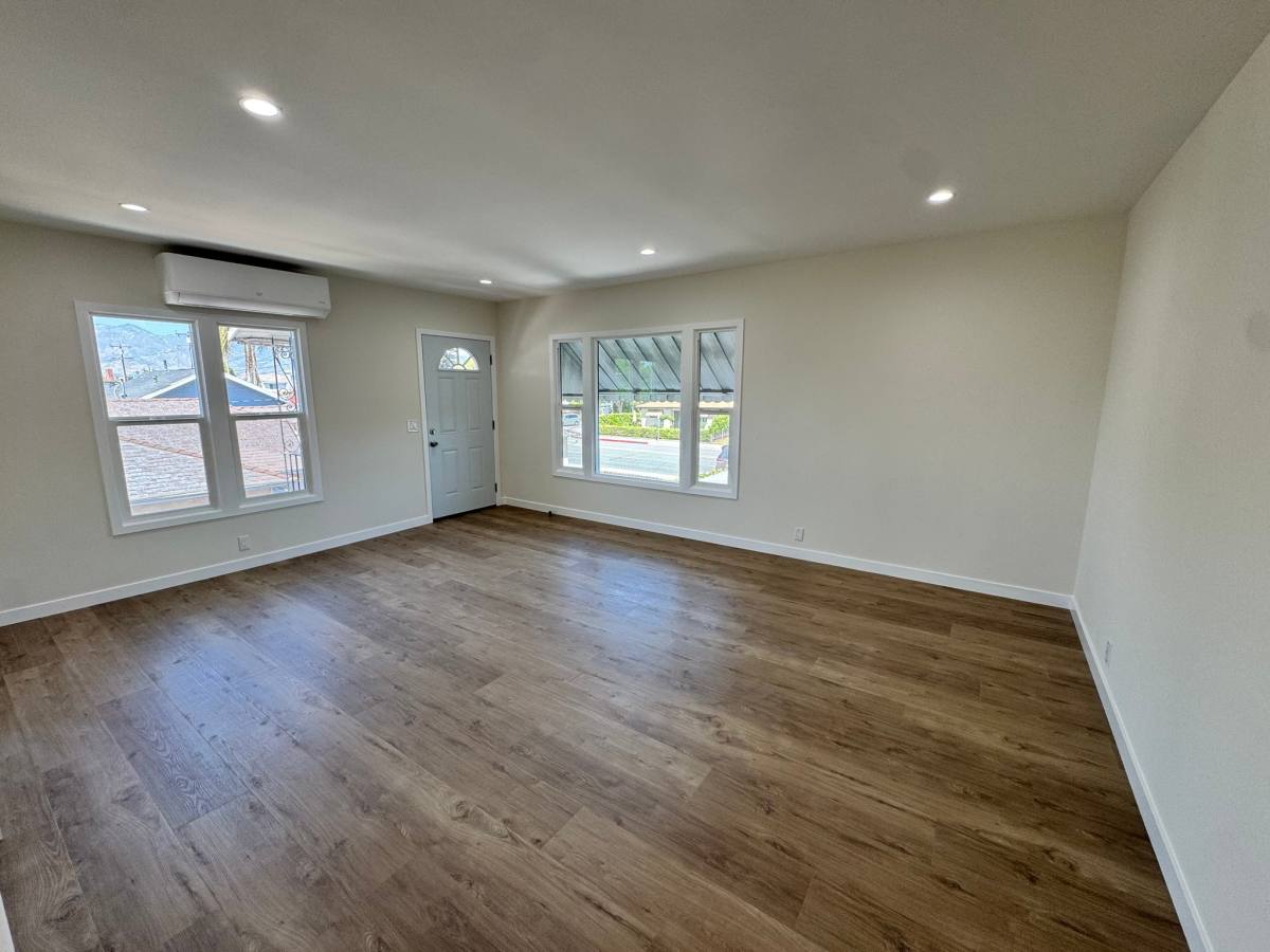 Apartment for rent at 911 S Atlantic Blvd #C, Alhambra, CA 91801