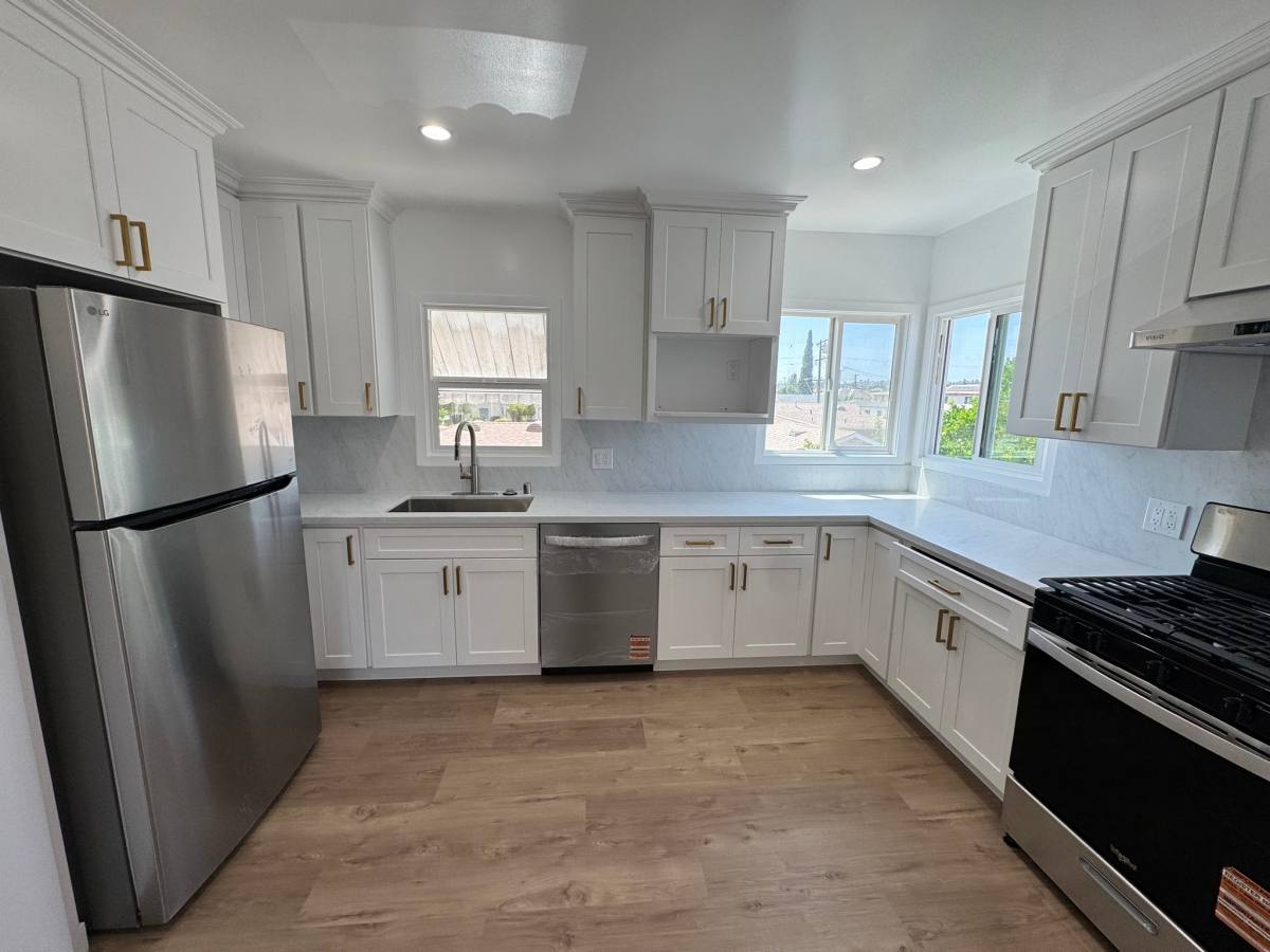 Apartment for rent at 911 S Atlantic Blvd #C, Alhambra, CA 91801