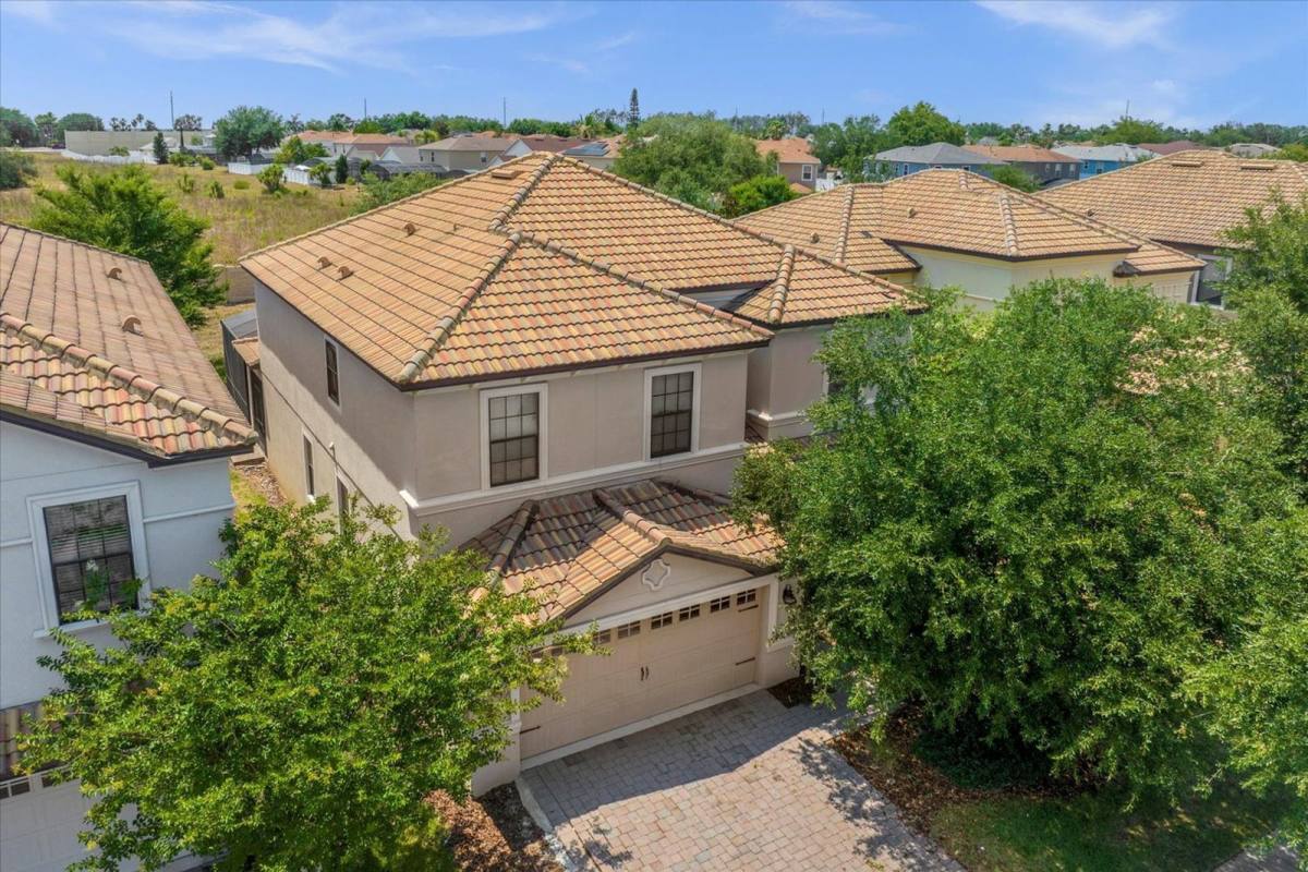 House for rent at 1483 Rolling Fairway Dr, Davenport, FL 33896