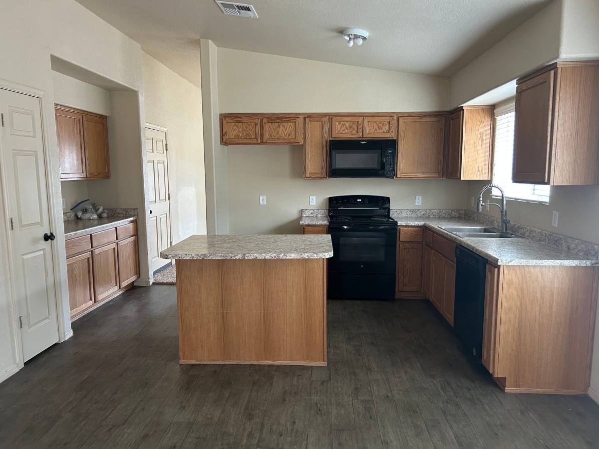 House for rent at 7826 E 44th Place, Yuma, AZ 85365