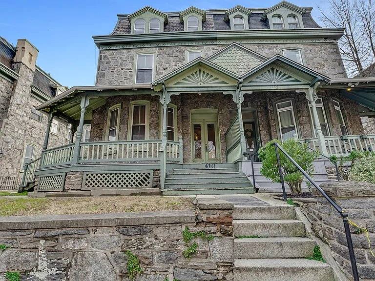 Apartment for rent at 408 W Chelten Ave #3F, Philadelphia, PA 19144