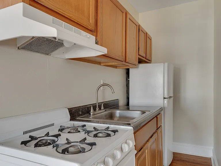 Apartment for rent at 408 W Chelten Ave #3F, Philadelphia, PA 19144