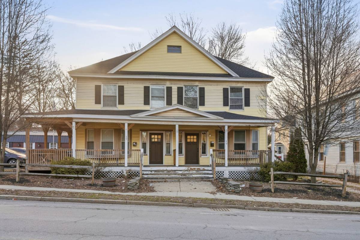 Apartment for rent at 17-19 Seymour St, Pittsfield, MA 01201