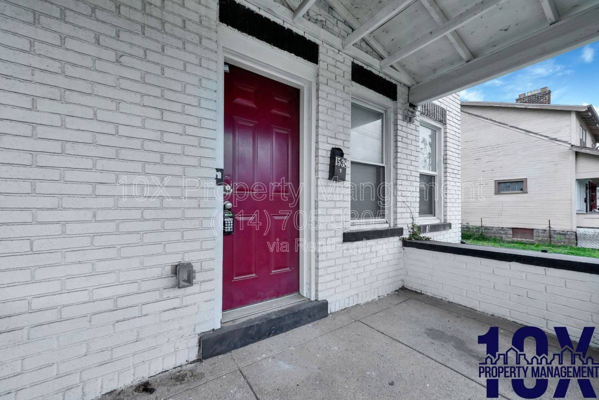 Apartment for rent at 1538 E Livingston Ave, Columbus, OH 43205