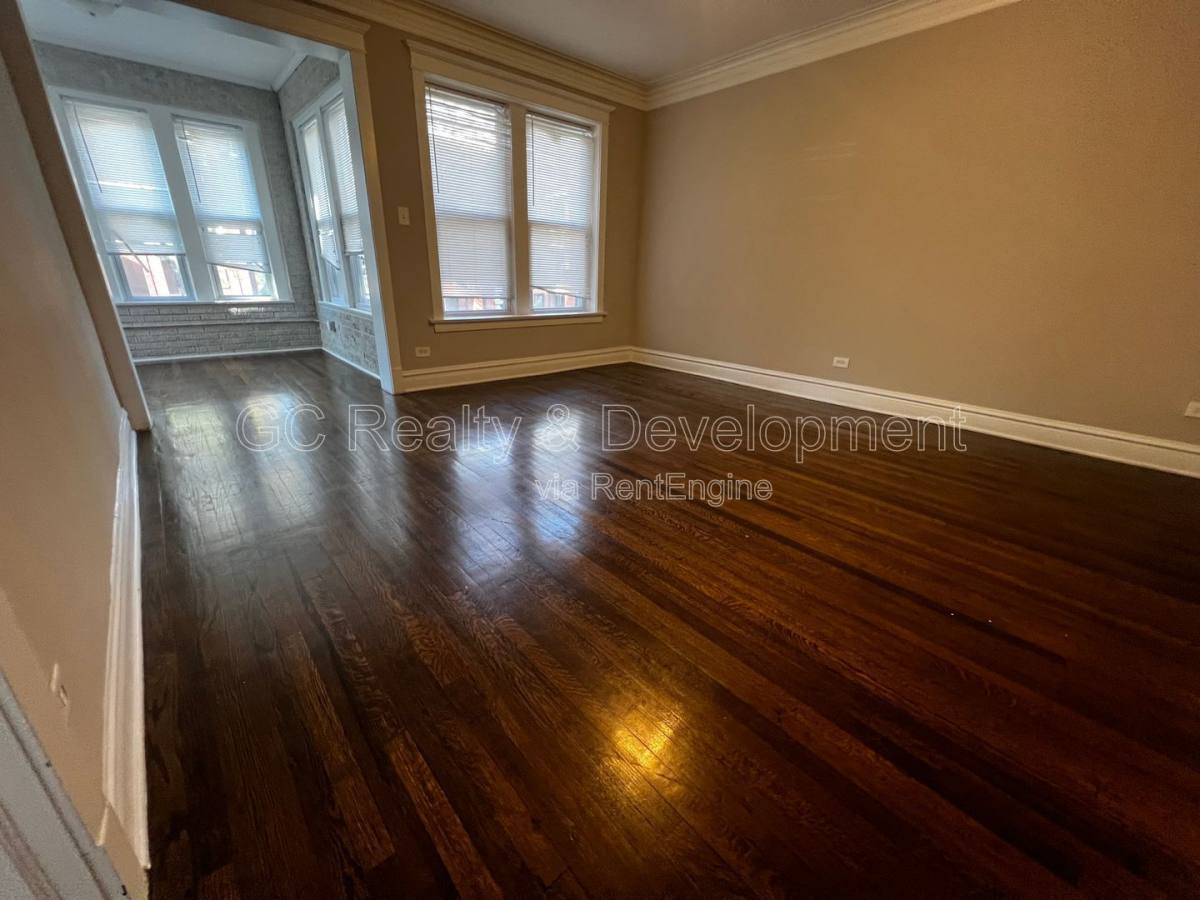 Condo for rent at 6031 S Eberhart Ave #2, Chicago, IL 60637