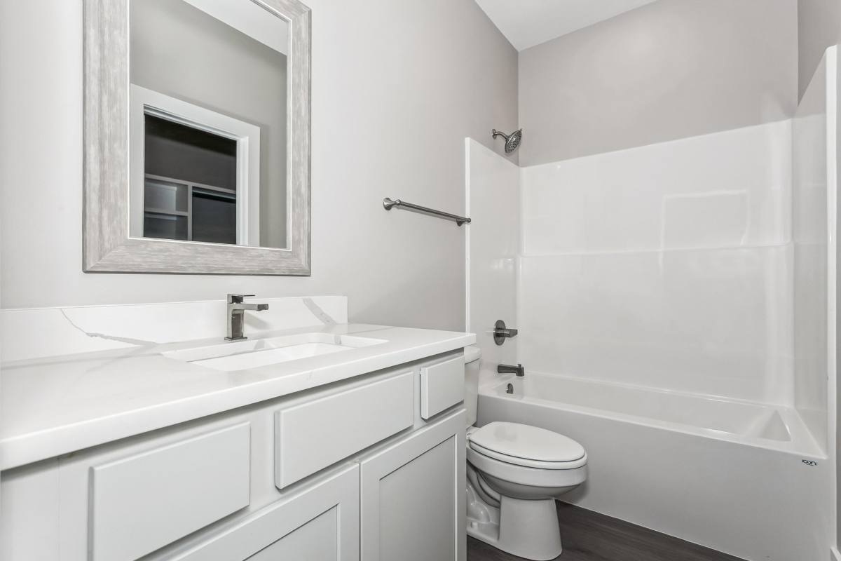 Townhouse for rent at 105 Meadowbrook Dr, Newton, KS 67114