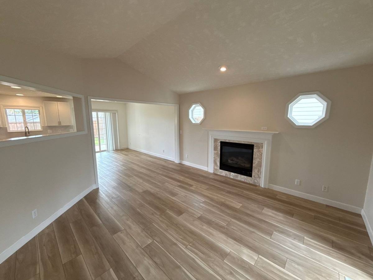 House for rent at 5512 Murray St SE, Salem, OR 97306