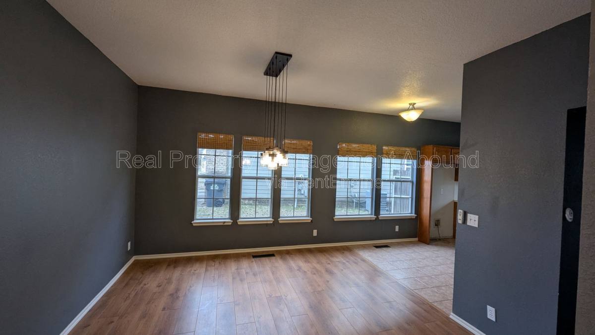 House for rent at 1224 W 112th Dr S, Jenks, OK 74037
