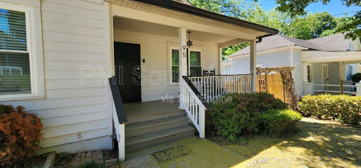 House for rent at 95 Thirkield Ave SE, Atlanta, GA 30315