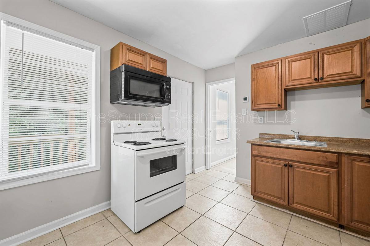 Apartment for rent at 4211 Crestside Ridge SW #B, Snellville, GA 30039