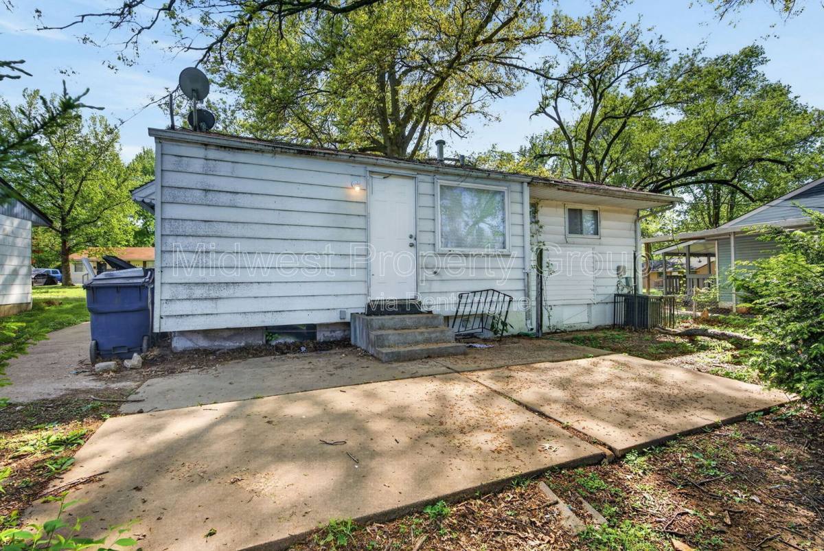 House for rent at 257 Glen Garry Rd, Saint Louis, MO 63137
