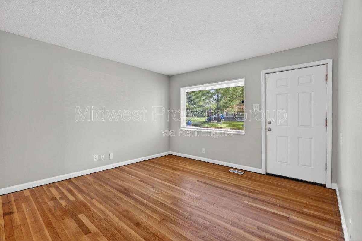 House for rent at 257 Glen Garry Rd, Saint Louis, MO 63137