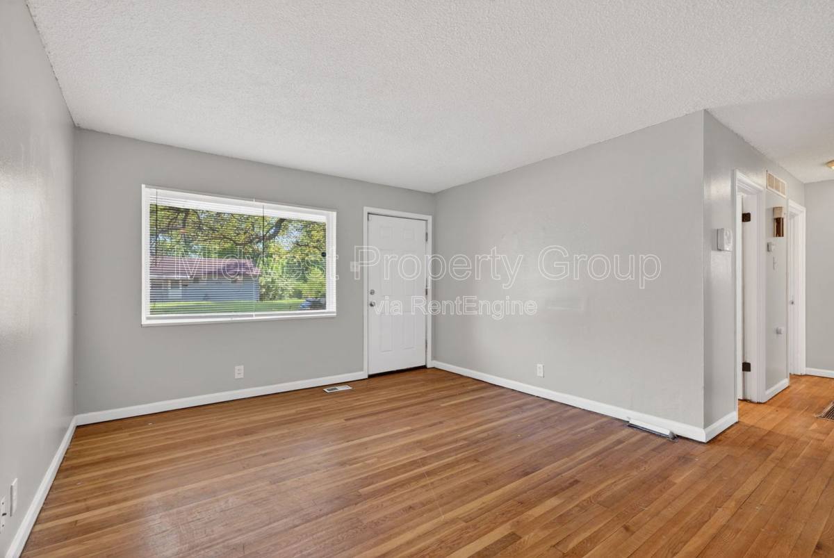 House for rent at 257 Glen Garry Rd, Saint Louis, MO 63137