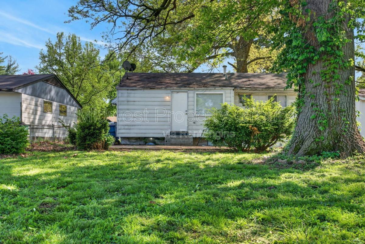 House for rent at 257 Glen Garry Rd, Saint Louis, MO 63137
