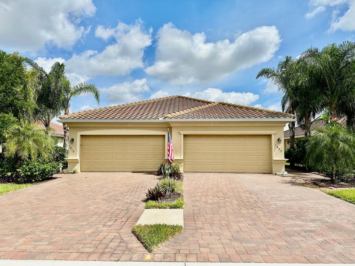 House for rent at 1823 Alameda Dr, Naples, FL 34120