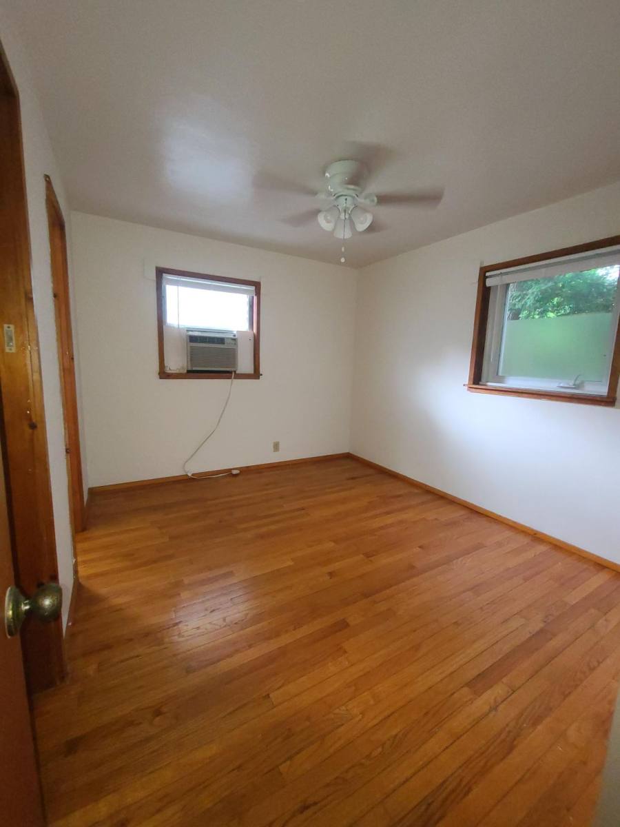 Apartment for rent at 913 W Church St, Champaign, IL 61821