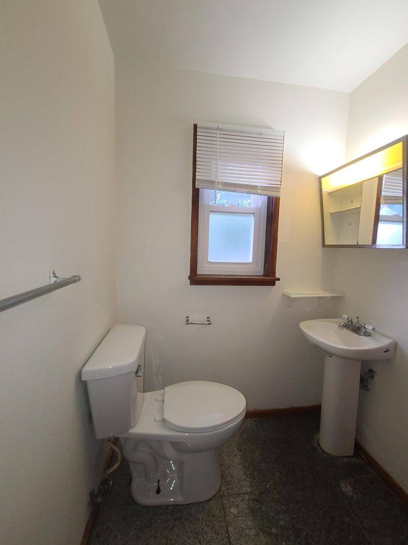 Apartment for rent at 913 W Church St, Champaign, IL 61821