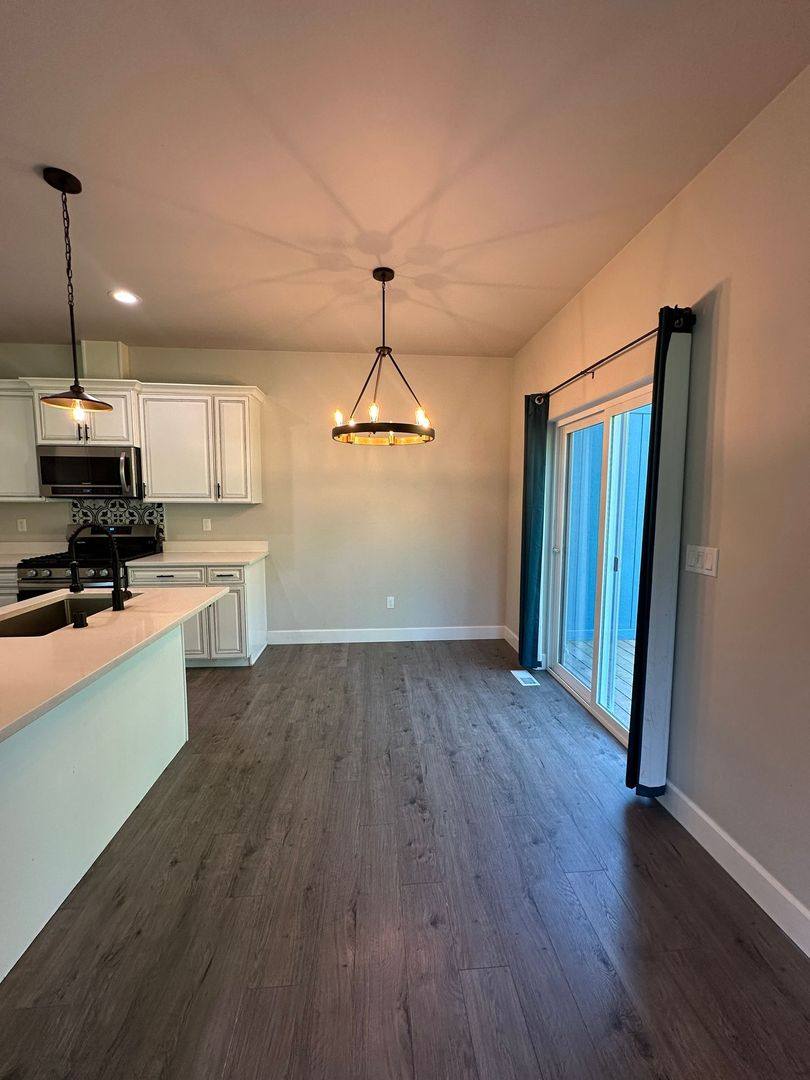 Townhouse for rent at 6585 W Beverly Hills Circle, Wasilla, AK 99623