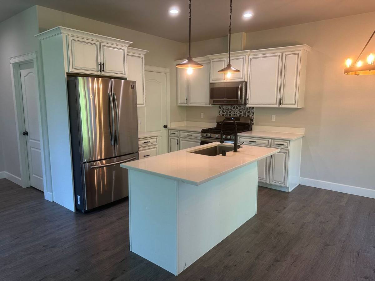 Townhouse for rent at 6585 W Beverly Hills Circle, Wasilla, AK 99623