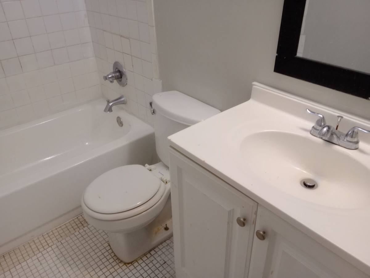 Apartment for rent at 1225 Kennedy Rd #6, Daytona Beach, FL 32117