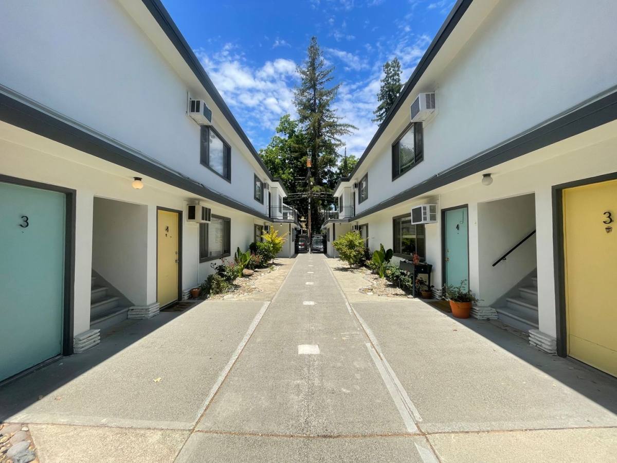 Apartment for rent at 2309 I St, Sacramento, CA 95816