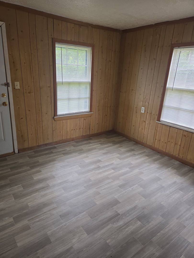 House for rent at 2125 Earl, Beaumont, TX 77703