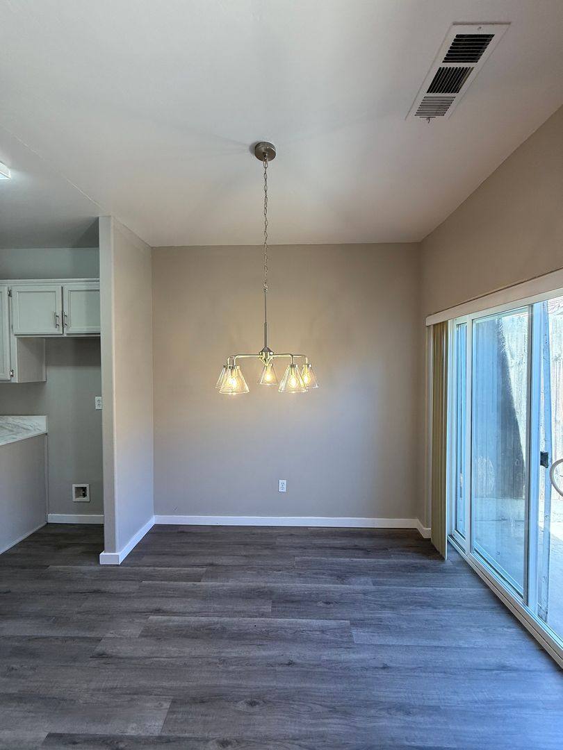 Apartment for rent at 548 Yellow Meadow Court, Bakersfield, CA 93308