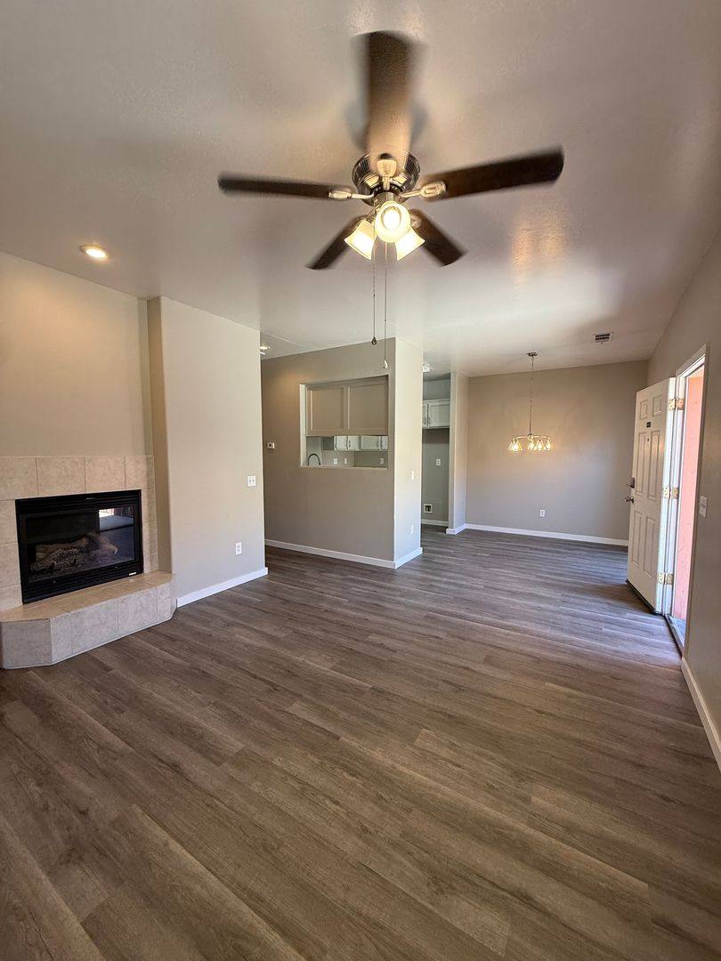 Apartment for rent at 548 Yellow Meadow Court, Bakersfield, CA 93308