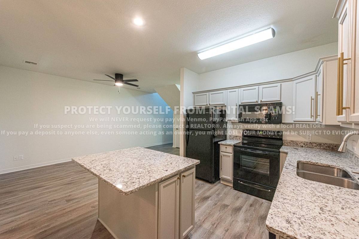 Condo for rent at 766 W Breeze Cove, Fayetteville, AR 72703