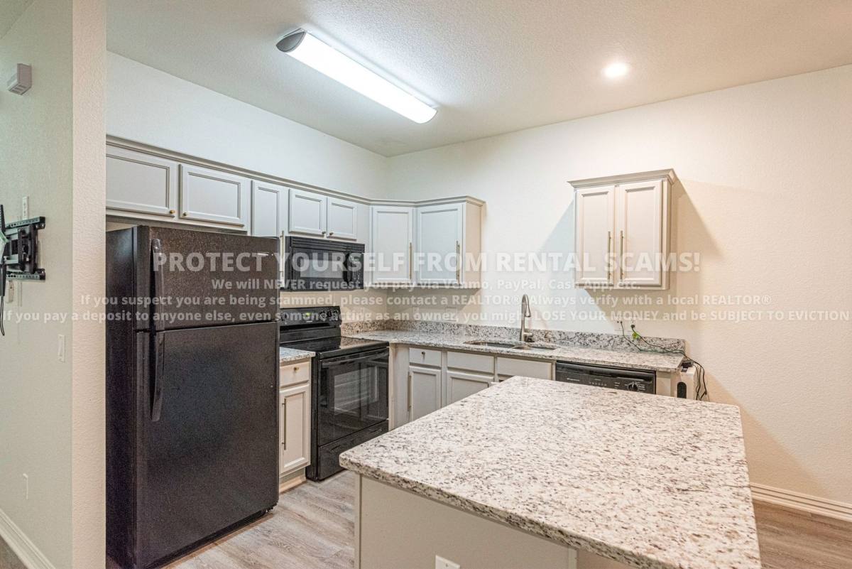 Condo for rent at 766 W Breeze Cove, Fayetteville, AR 72703