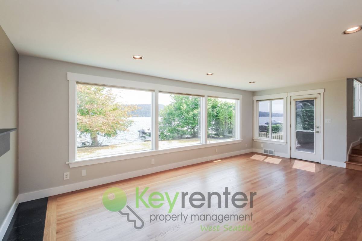 House for rent at 13556 Riviera Place NE, Seattle, WA 98125