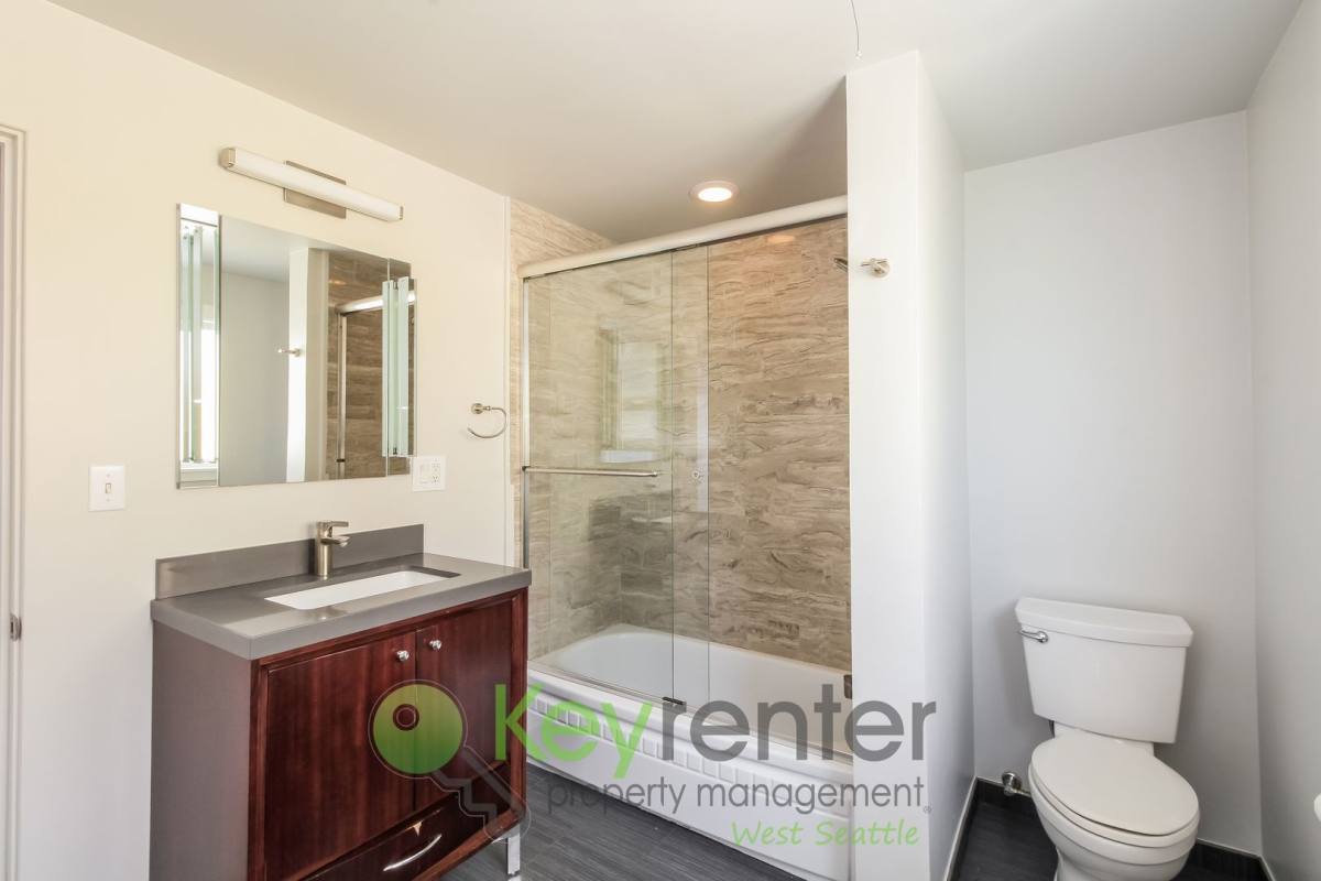 House for rent at 13556 Riviera Place NE, Seattle, WA 98125