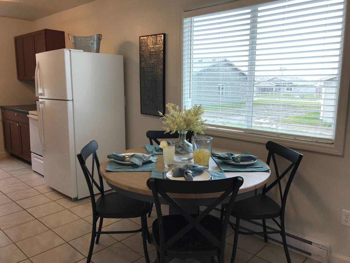 Townhouse for rent at 7438 Meadow Lands Dr, Des Moines, IA 50320