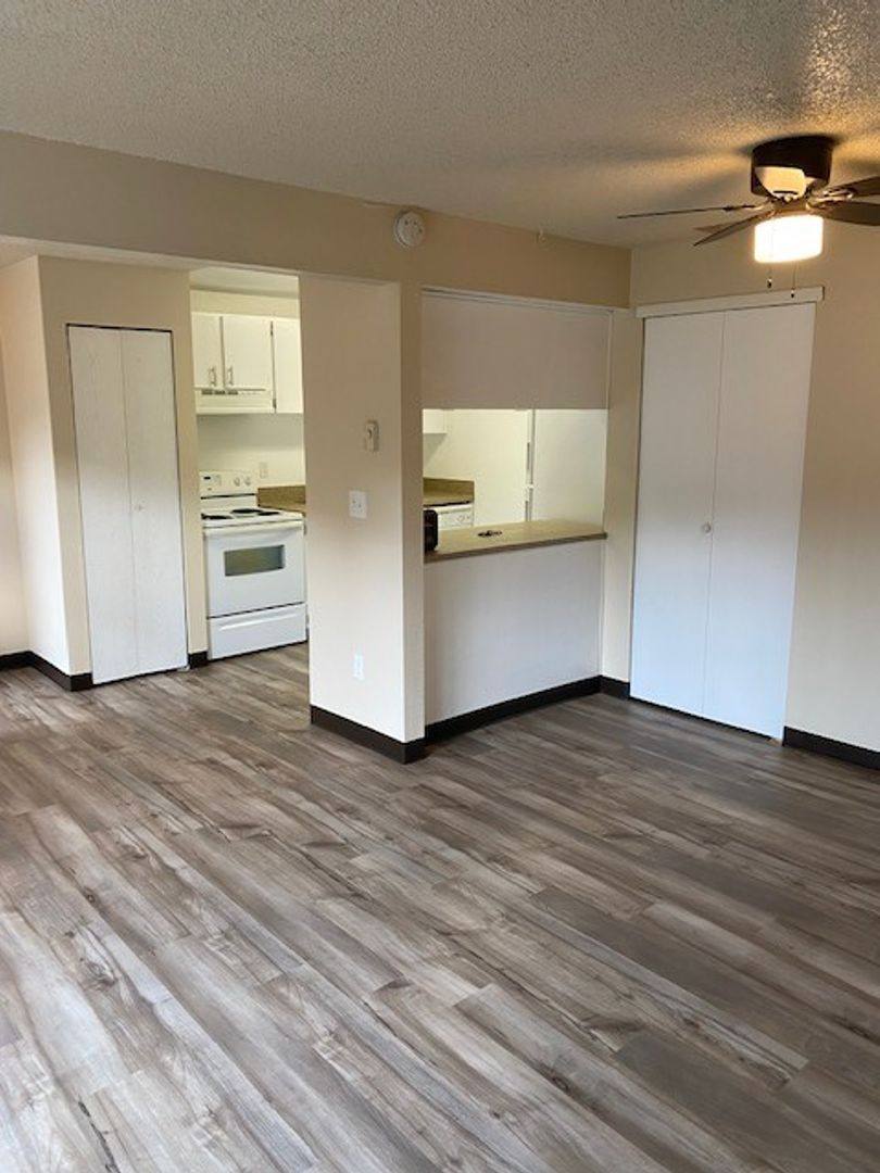 Apartment for rent at 1731 S Boone St, Aberdeen, WA 98520