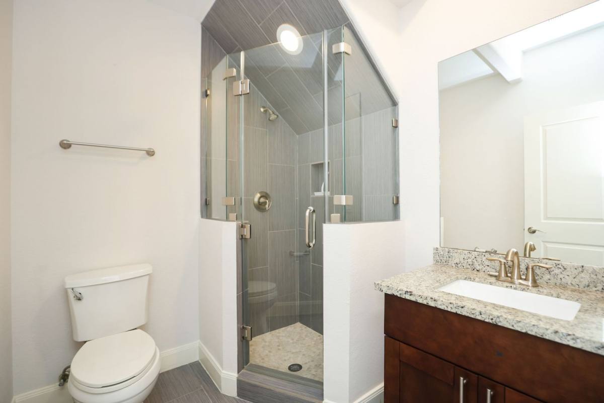 House for rent at 2212 Stuart St, Houston, TX 77004