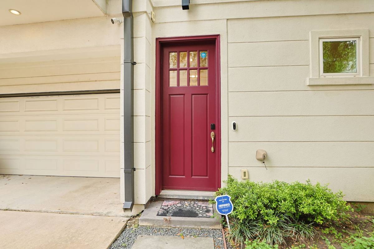 House for rent at 2212 Stuart St, Houston, TX 77004