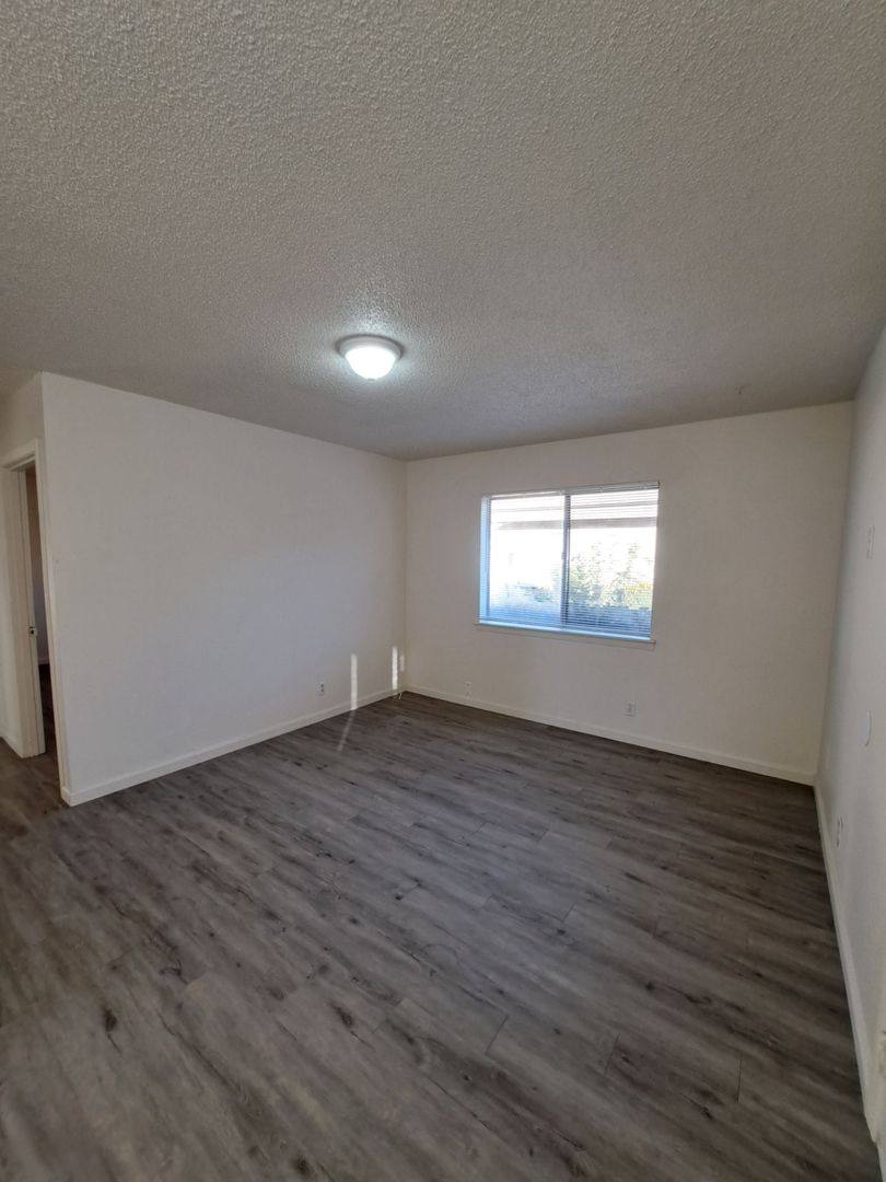 Apartment for rent at 1008 Jefferson Ave, Clovis, CA 93612