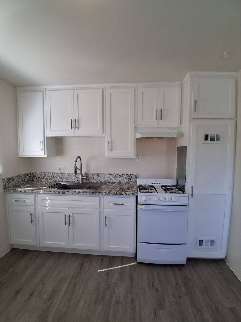 Apartment for rent at 1008 Jefferson Ave, Clovis, CA 93612